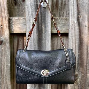 Vintage Leather Coach Chelsea Turnlock shoulder bag 8A40